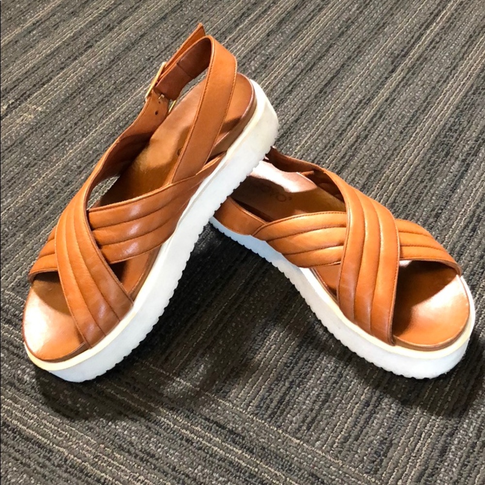 Inuovo Brown Cross Strap Wedge Sandals Size 7